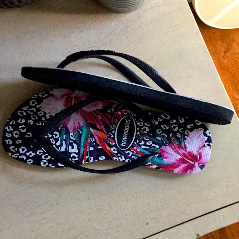 New Havaianas Pink and black floral size 37 - 38 flip flops thong sandal - Picture 3 of 3